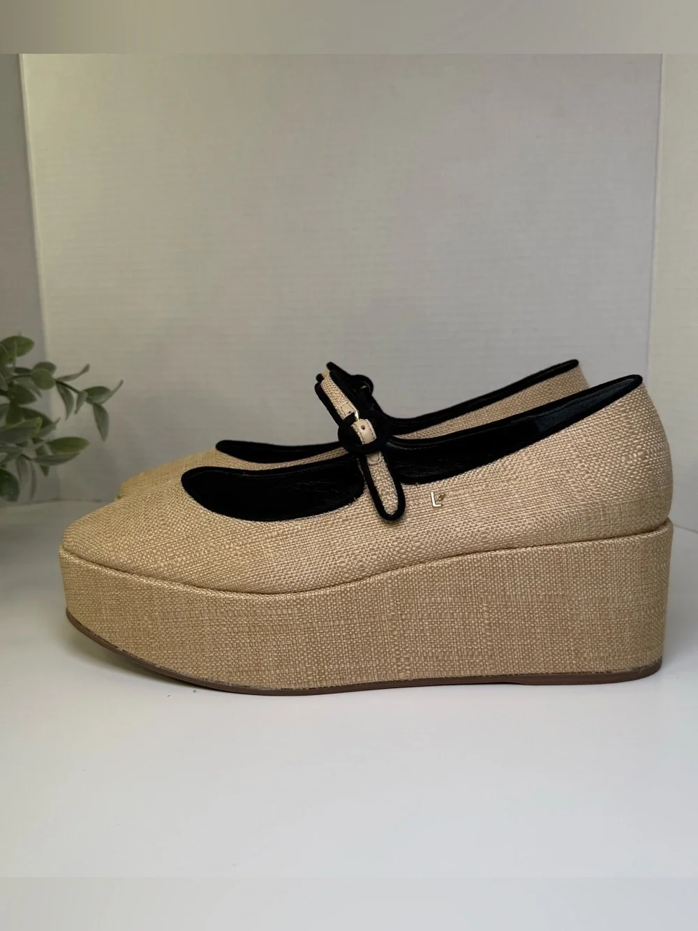 Larroude Women's Blair Flatforms Mary-Jane Raffia/Leather Shoes Women's Size 10